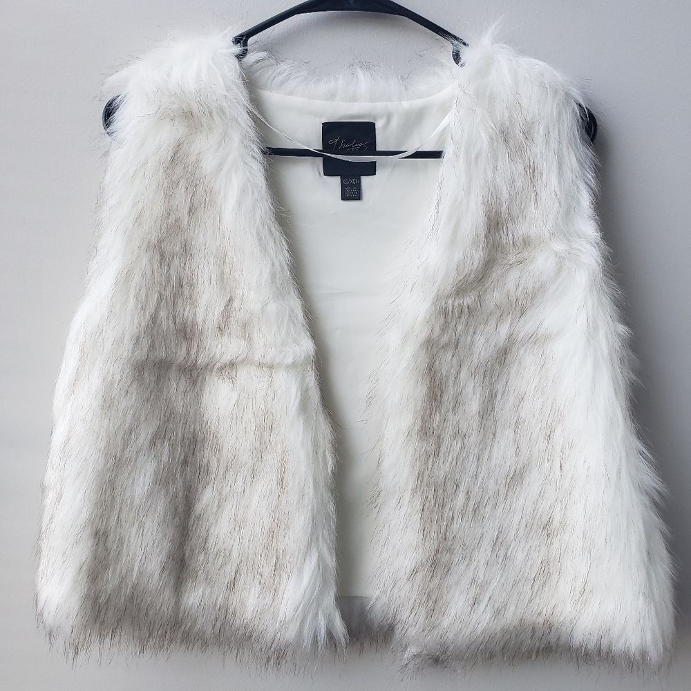 Thalia Sodi Faux Fur Vest - Natural